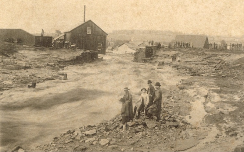 Museum of Dufferin Site of Leighton’s Mill east of Wellington Street during the flood of 1890